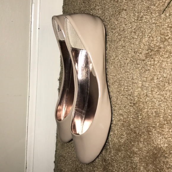 Steve Madden nude flats - Picture 2 of 3